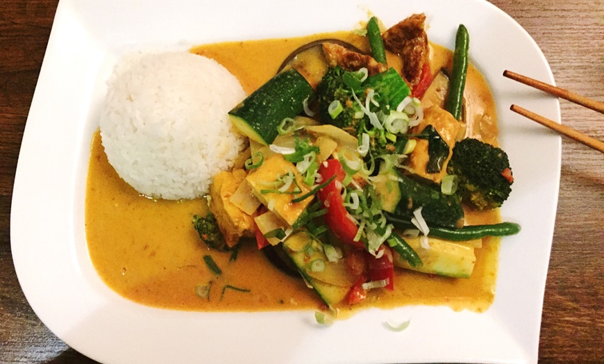 Image 6: $50 Voucher to Spend on Delicious Food and Drinks 