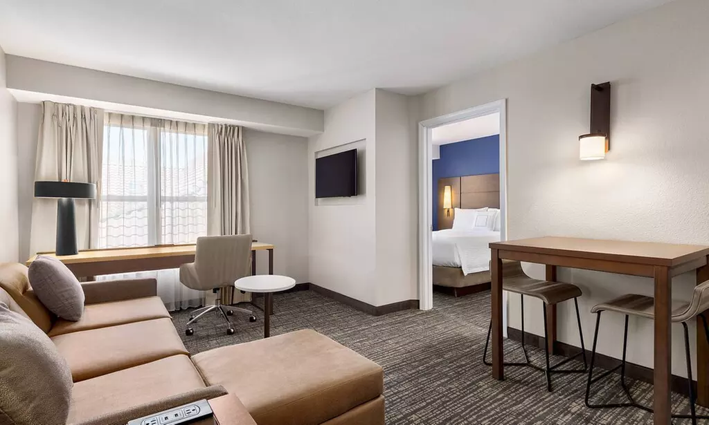 Extended-Stay Hotel in Antelope Valley with Spacious Suites 
