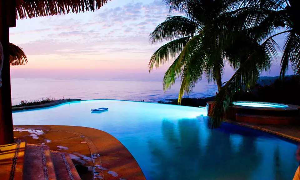 2-,3-, 4-, 5-, 6-, 7-Night Adults-Only Stay for Two at Hotel Vista de Olas in Costa Rica; Air not Included - Primary Image
