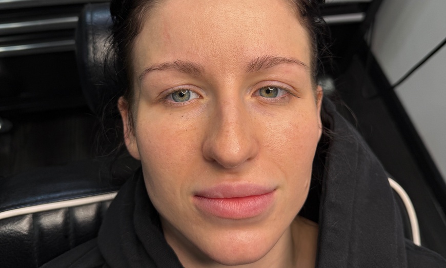 Image 2: Up to 8% Off on Eyebrow Tinting at The Haus of Belles Ames