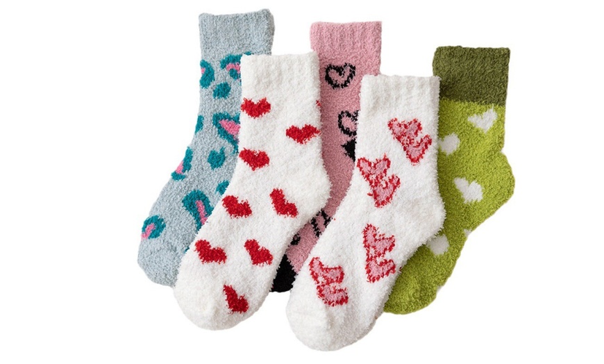 Image 2: Pack of Five Women's Warm Fluffy Socks 