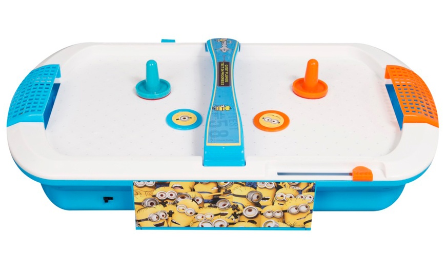 Image 8: Despicable Me Minions Air Hockey