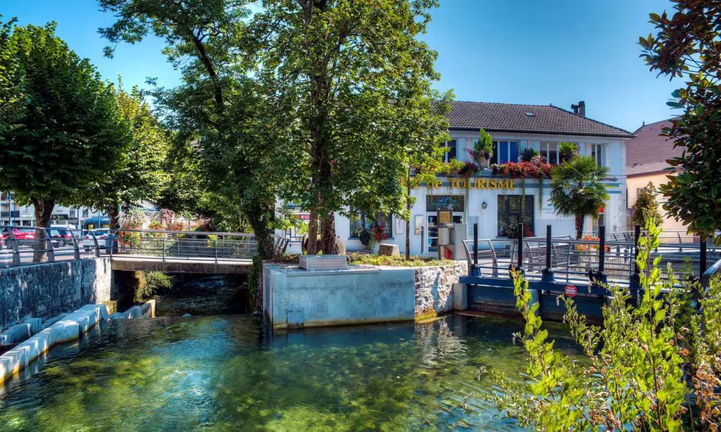 Divonne-les-Bains : studio ou appartement avec pdj en option pour 2 ou 4 personnes à l'hôtel Zenitude L’Orée du Parc - Primary Image