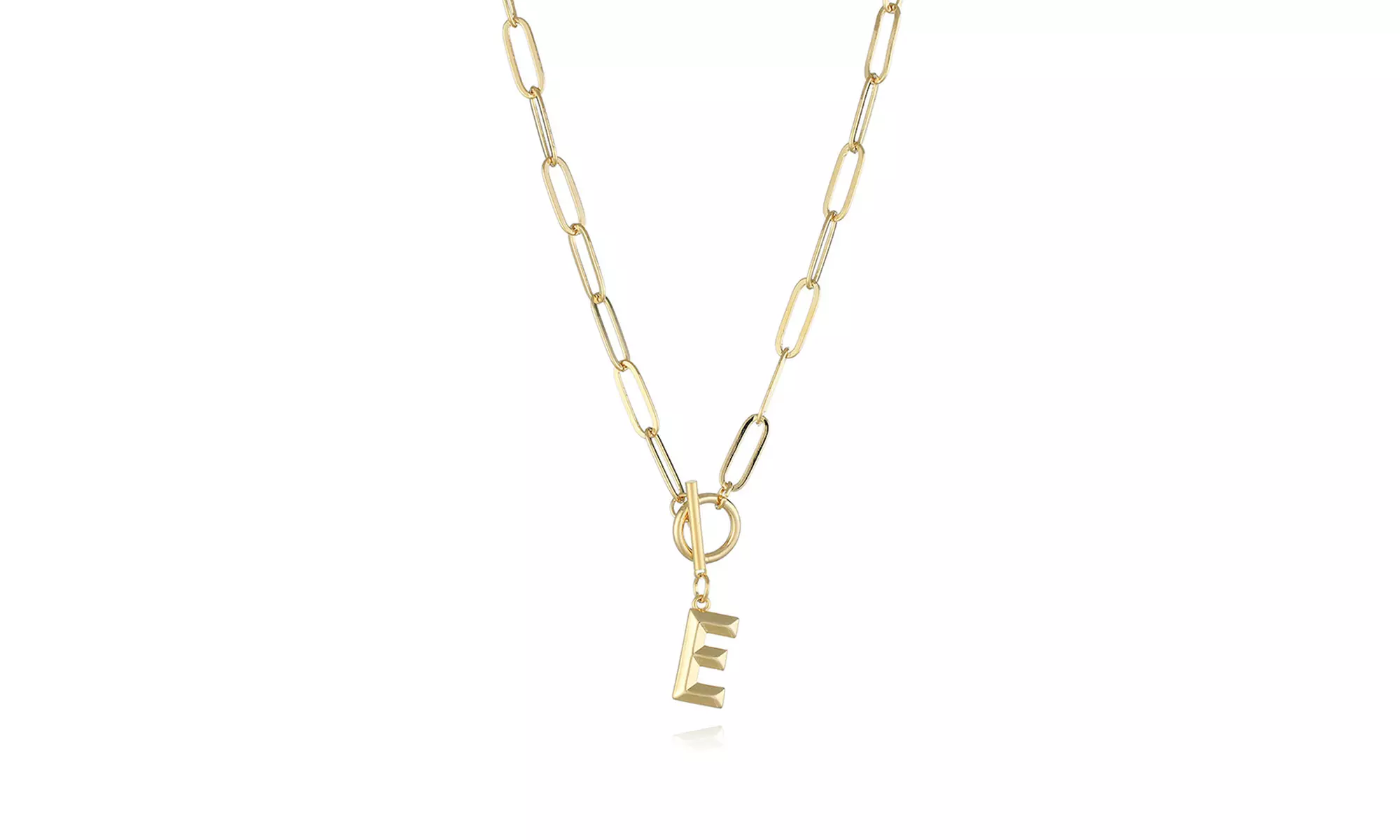 Collier avec pendentif initiale