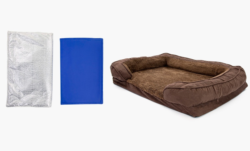 Image 3: All-Season Dog Bed