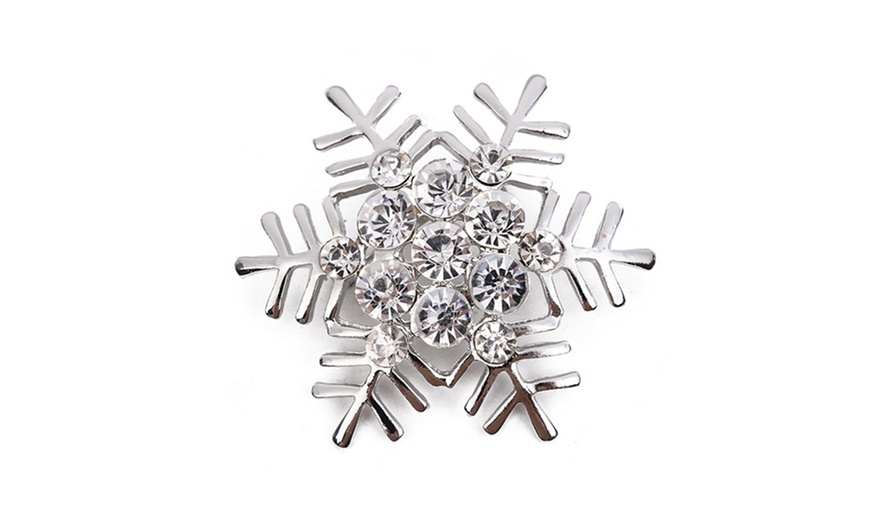 Image 5: Christmas Brooch