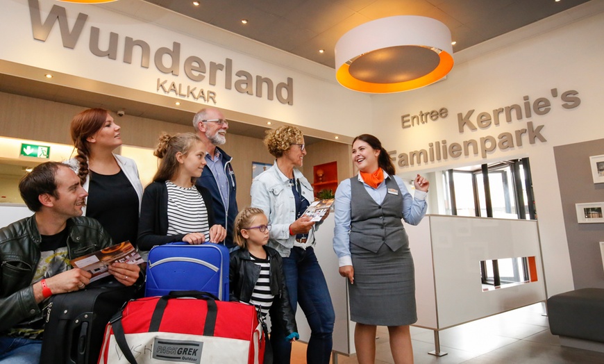 Image 14: Wunderland Kalkar: Zimmer mit All-Inclusive & Freizeitpark