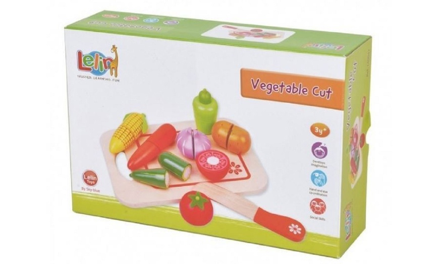 Image 12: Lelin Toy Vegetable or Fruit Cut-Up Set