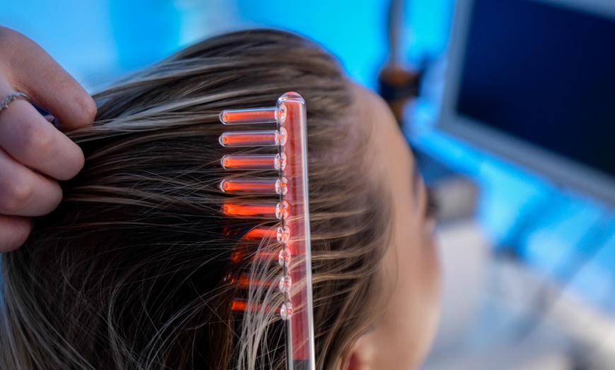 Image 8: 60-Minute Deep Scalp Treatment