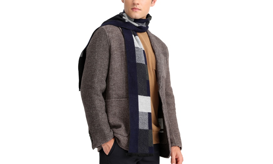 Image 17: Men's Winter Scarf