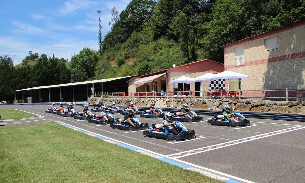 Dale caña: 1 o 2 tandas de 10 minutos de karts para 1 o 2 adultos