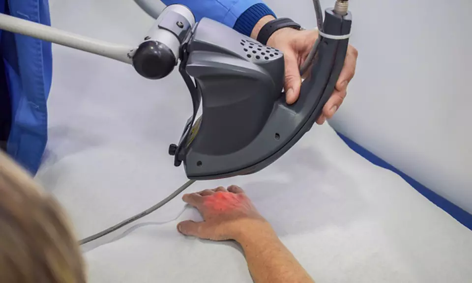 ¡Fisioterapia y masaje terapéutico con descuento!