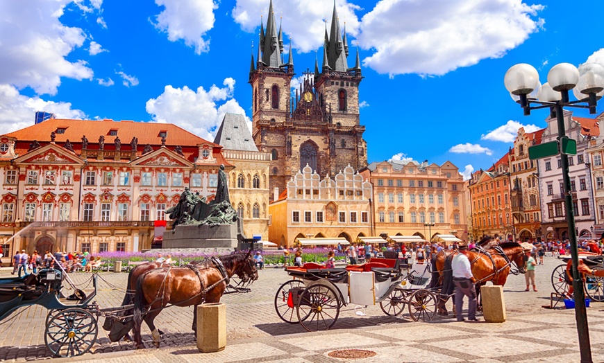 Image 5: ✈ Budapest & Prague: 4/6 Nights with Hotels, Train Transfers & Flights