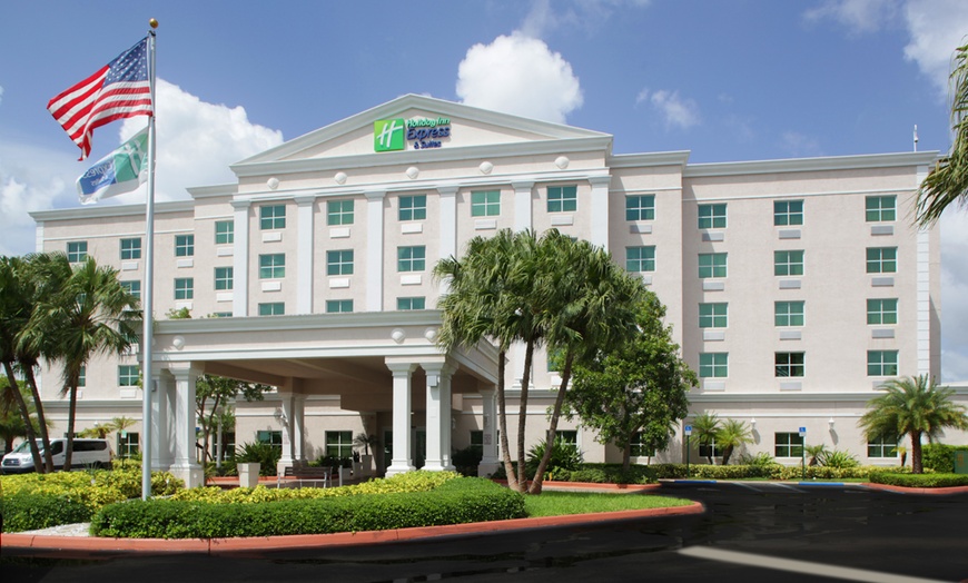 2.5-Star Miami-Kendall Hotel: 2* Family-Friendly Miami Hotel | Groupon ...