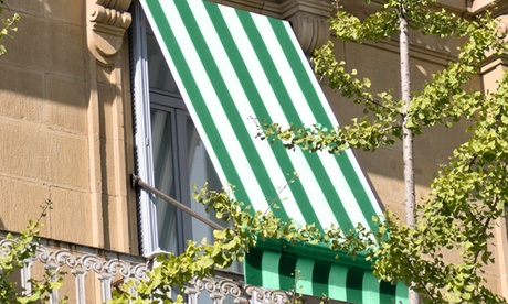 Tenda da sole disponibile in 3 fantasie, 4 dimensioni e vari colori