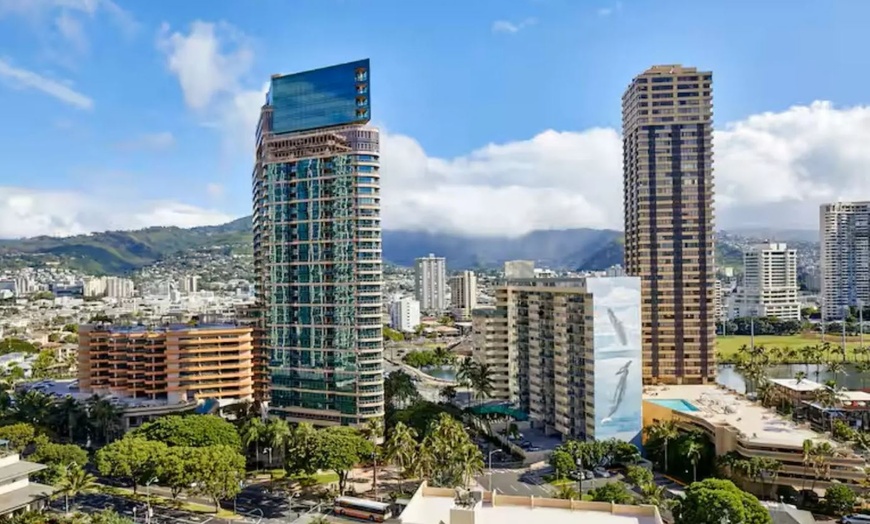Image 15: ✈ 4-Day Hawaii Vacation with Air from Great Value Vacations