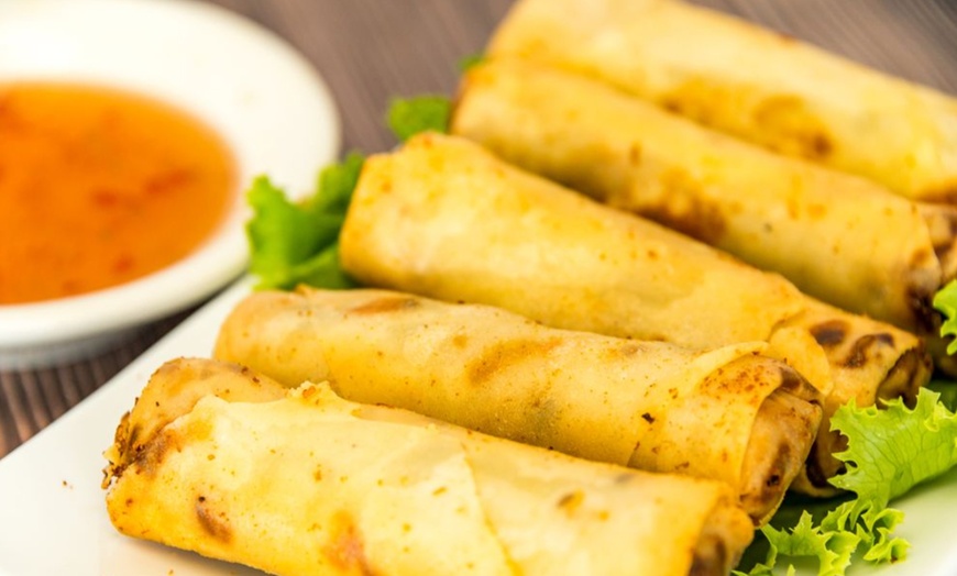 Image 2: A Delicious Deal Awaits: $20, $40 or $60 Towards Food and Drinks