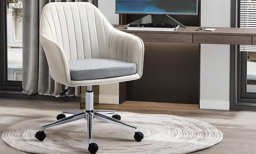 Image 2: Linen-Feel Beige Office Chair with Swivel Wheels