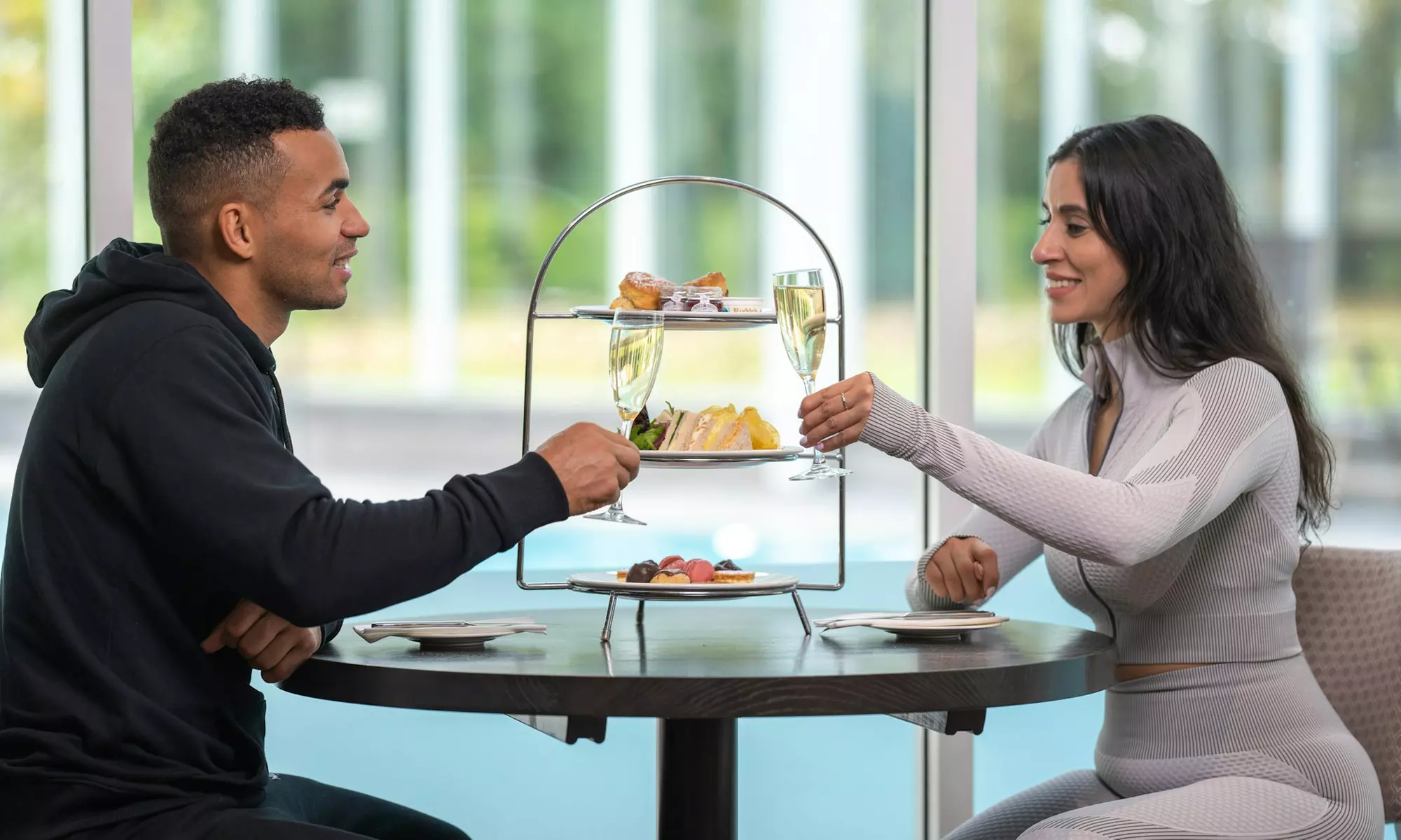 Romantic & Relaxing Date with 25-Minute Treatment and Afternoon Tea