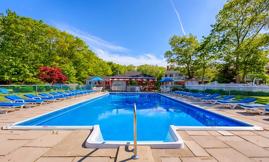 Rhumb Line Resort in - Kennebunkport, ME | Groupon Getaways