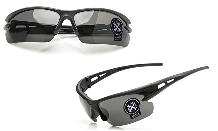 Image 7: Outdoor Sunglasses