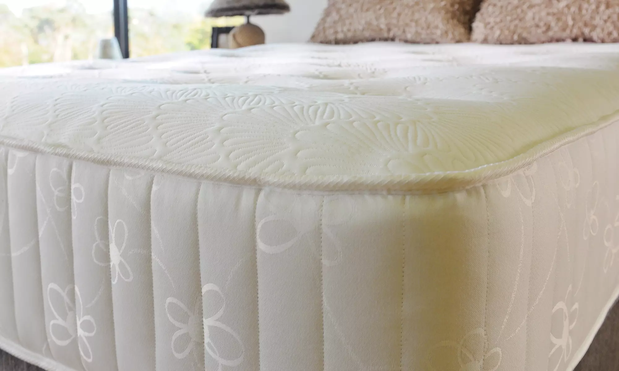 Floral Freshness 3000 Memory Foam and Pocket Sprung Mattress