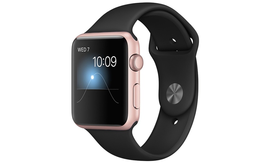 Image 7: Refurbished Apple Watch