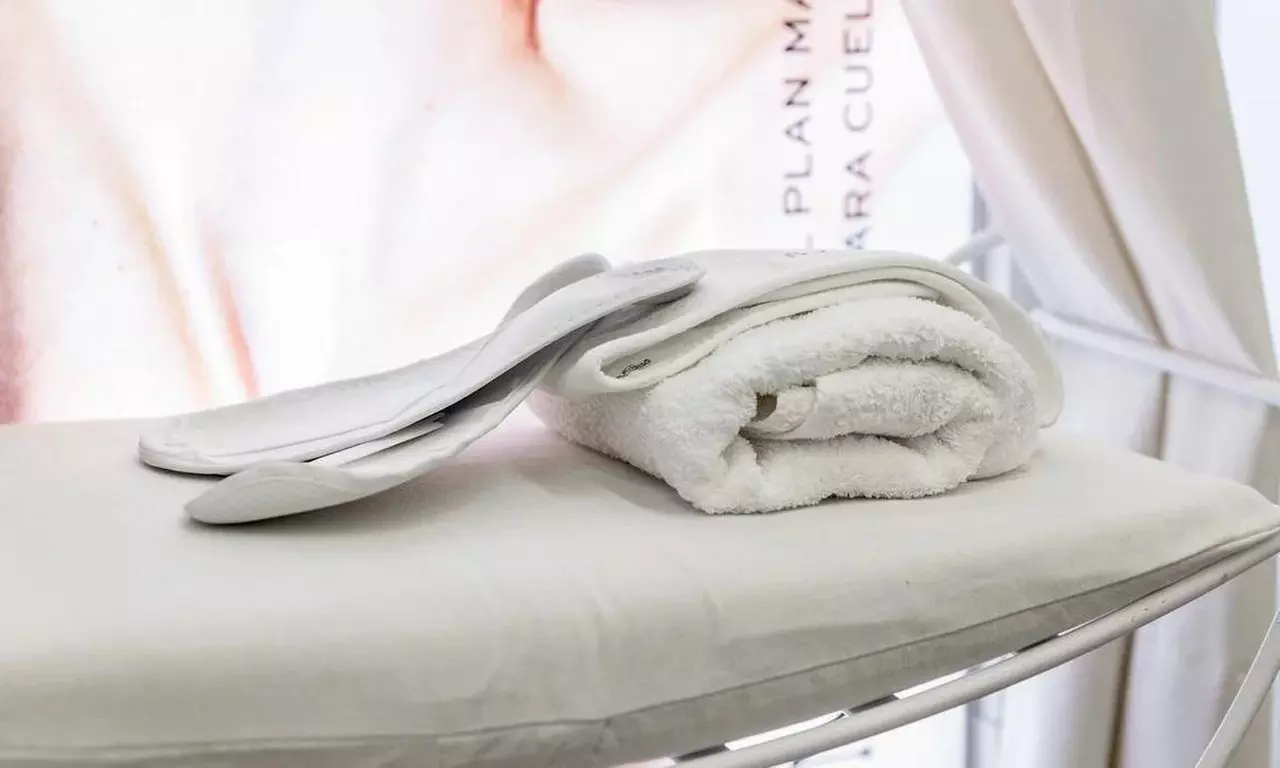 1 o 2 sesiones de tratamiento reafirmante y radiofrecuencia facial