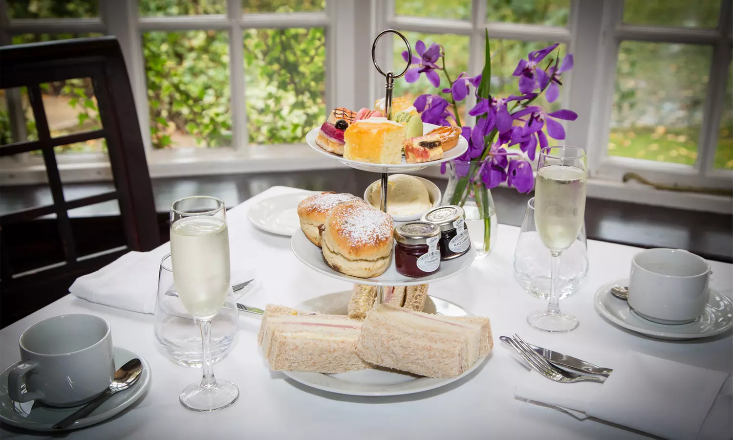 Up to 37% Off on Afternoon Tea at Mere Court Hotel - Non Accomodation - Primary Image