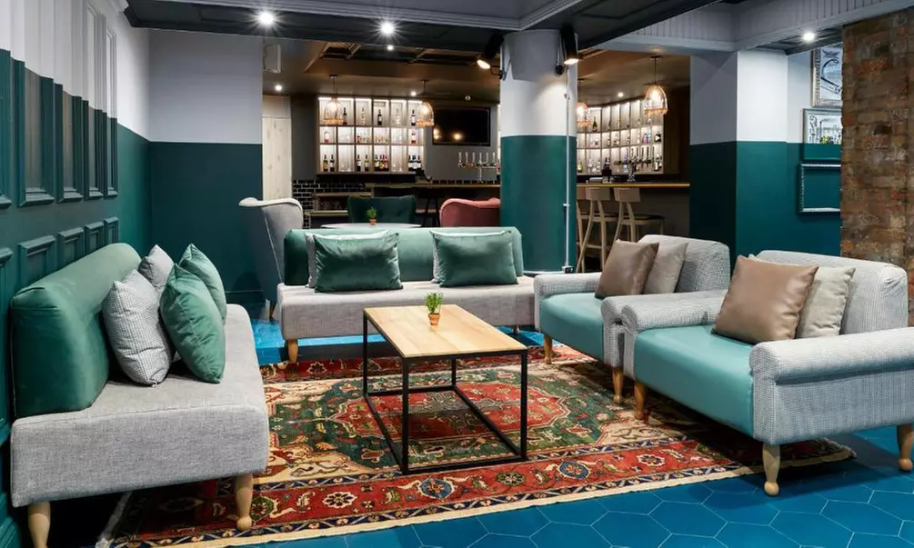 Manchester: 4* Superior Double Stay with Breakfast