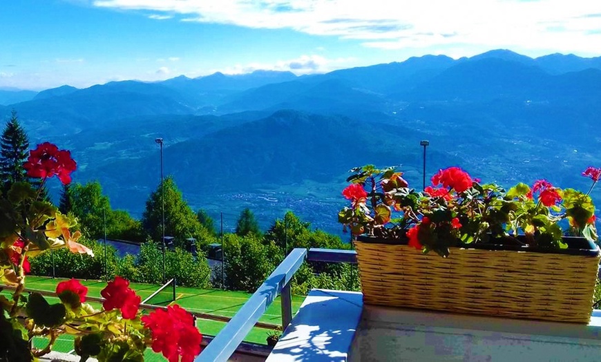 Image 16: Trentino: soggiorno con colazione o mezza pensione e Spa per 2