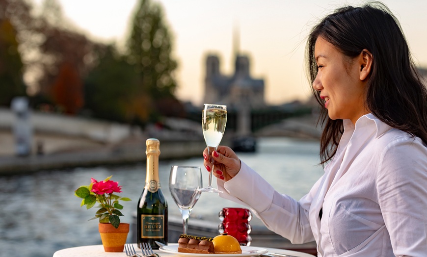 Image 4: Croisière bistronomique sur la Seine avec Eiffel Croisieres Prestige