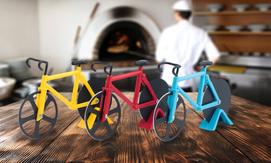 Image 4: Bike-Shaped Pizza Cutters