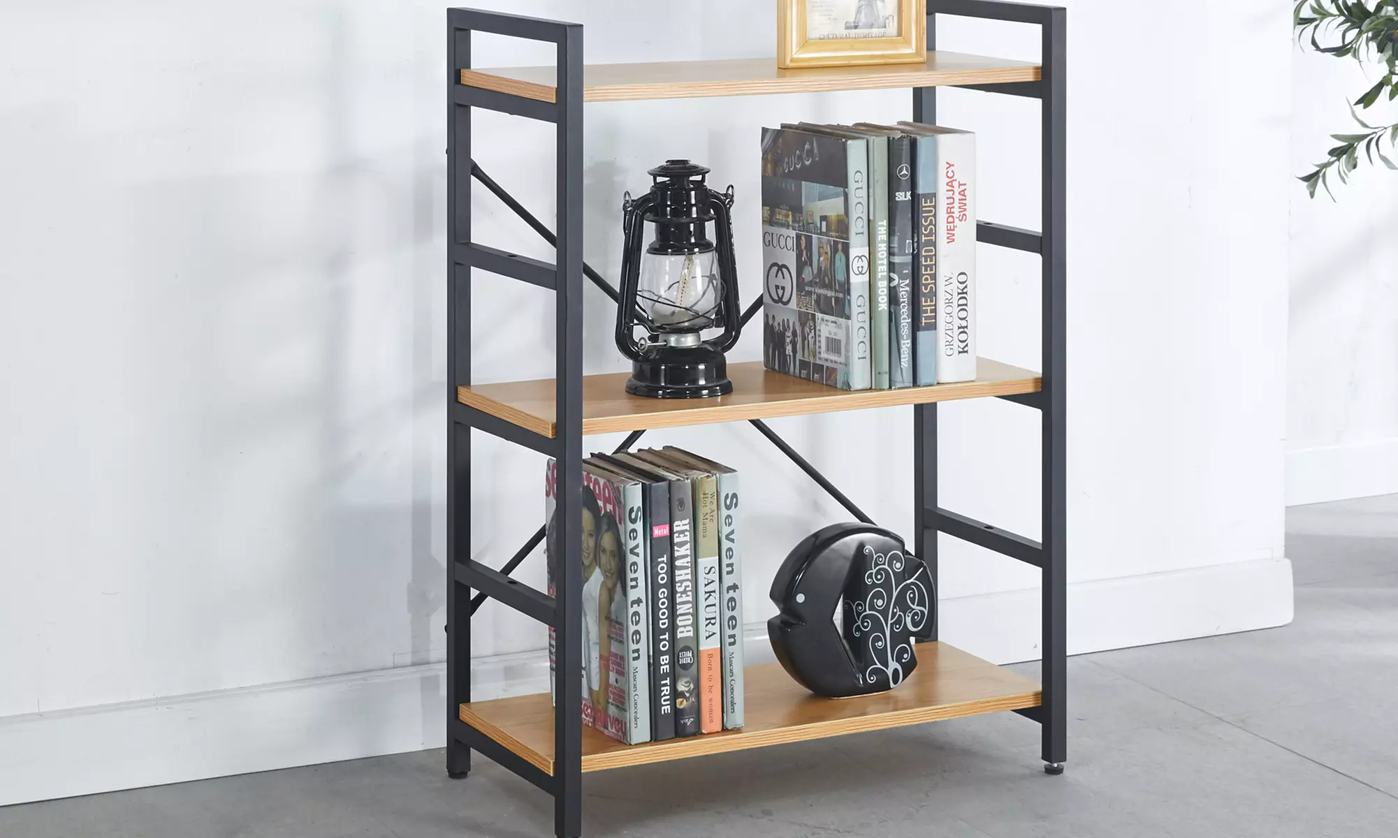 Sampur Holz- und Stahlregale, Industriestil