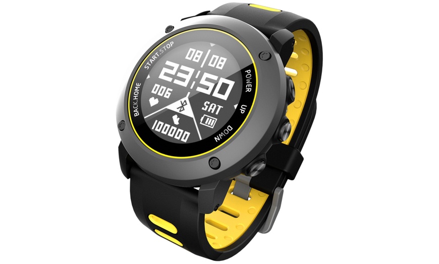 Image 3: Waterproof GPS Sports Watch