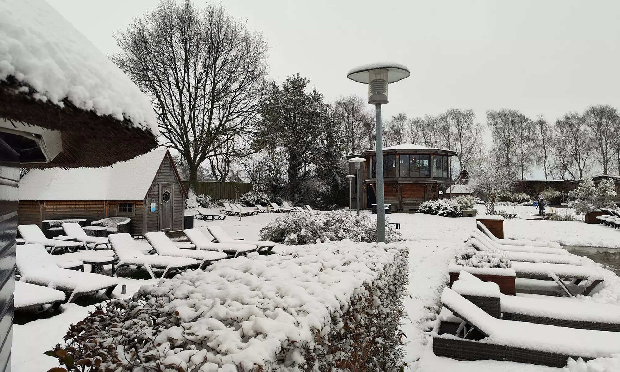 Geniet van diverse sauna's in een groene oase