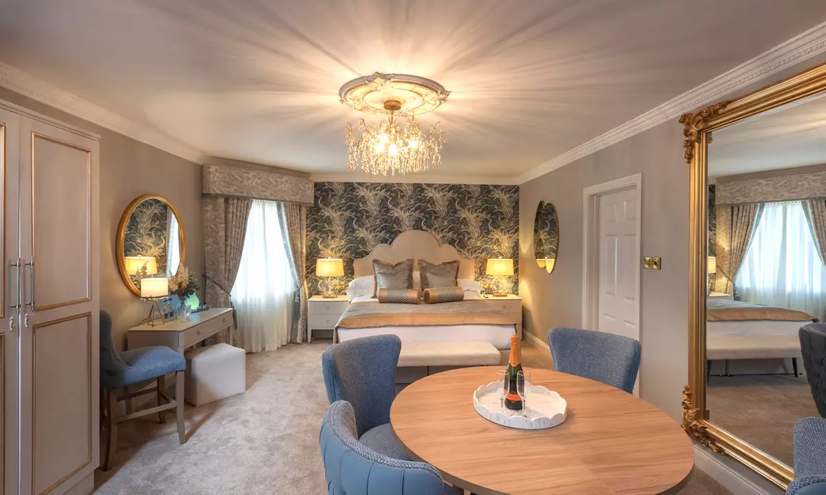 Double Room with Late Checkout