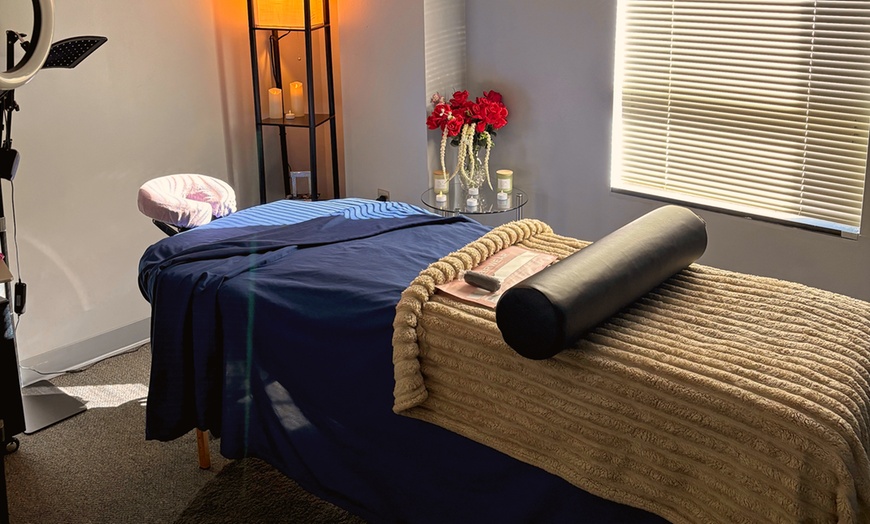 Image 2: Best Fat Reduction & Skin Tightening Body Contouring