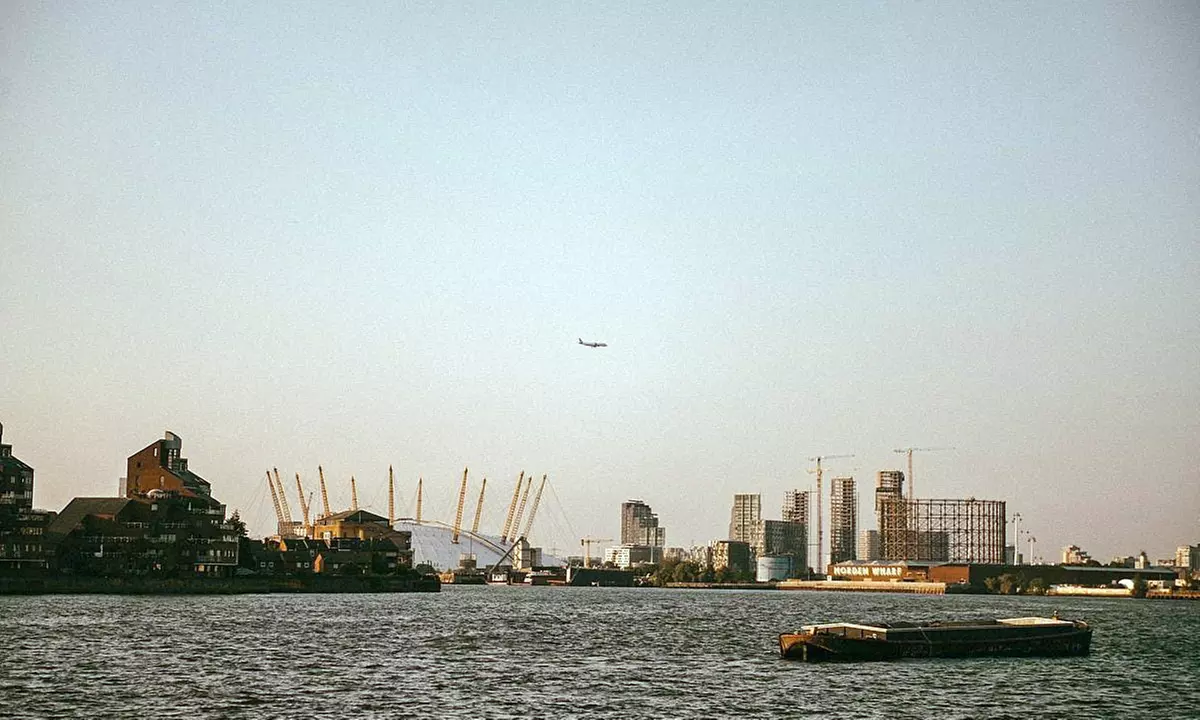 Burgers, Fries and Drinks for 1, 2 or 4 People by the River Thames