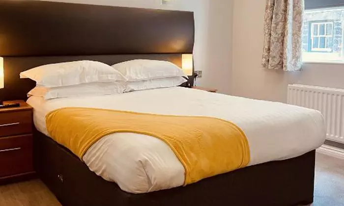 Northumberland: Up to 3 Nights with Breakfast, Wine & Late Checkout