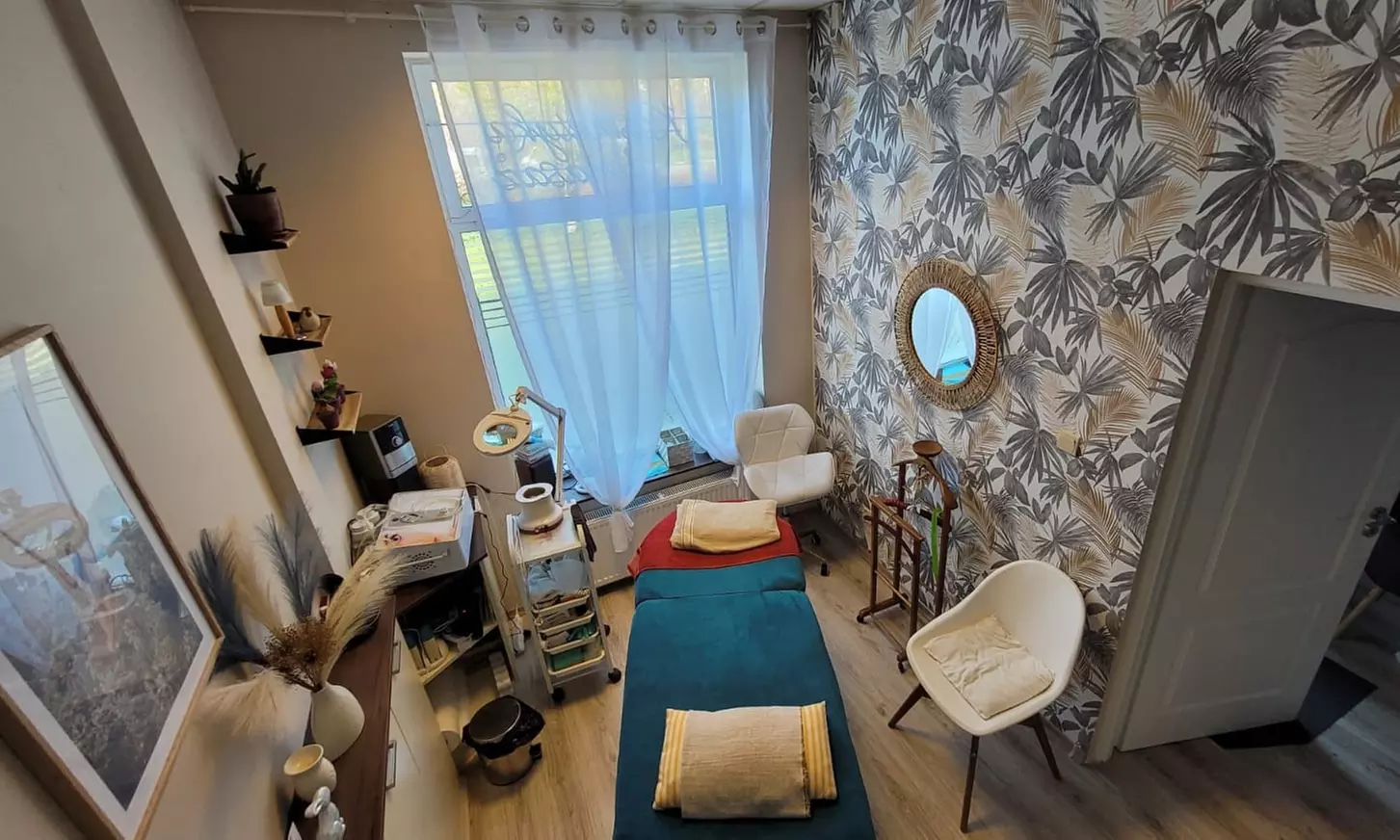 Doświadcz pełni odprężenia z masażem firmowym "Dobra chwila"