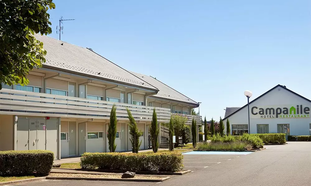 Proche Orléans : chambre Double avec pdj en option pour 2 à l'hôtel Campanile Orléans Ouest - La Chapelle St Mesmin - Primary Image