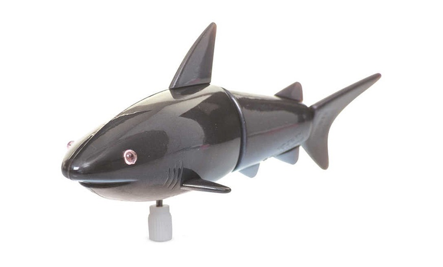 Image 3: Tobar Clockwork Shark