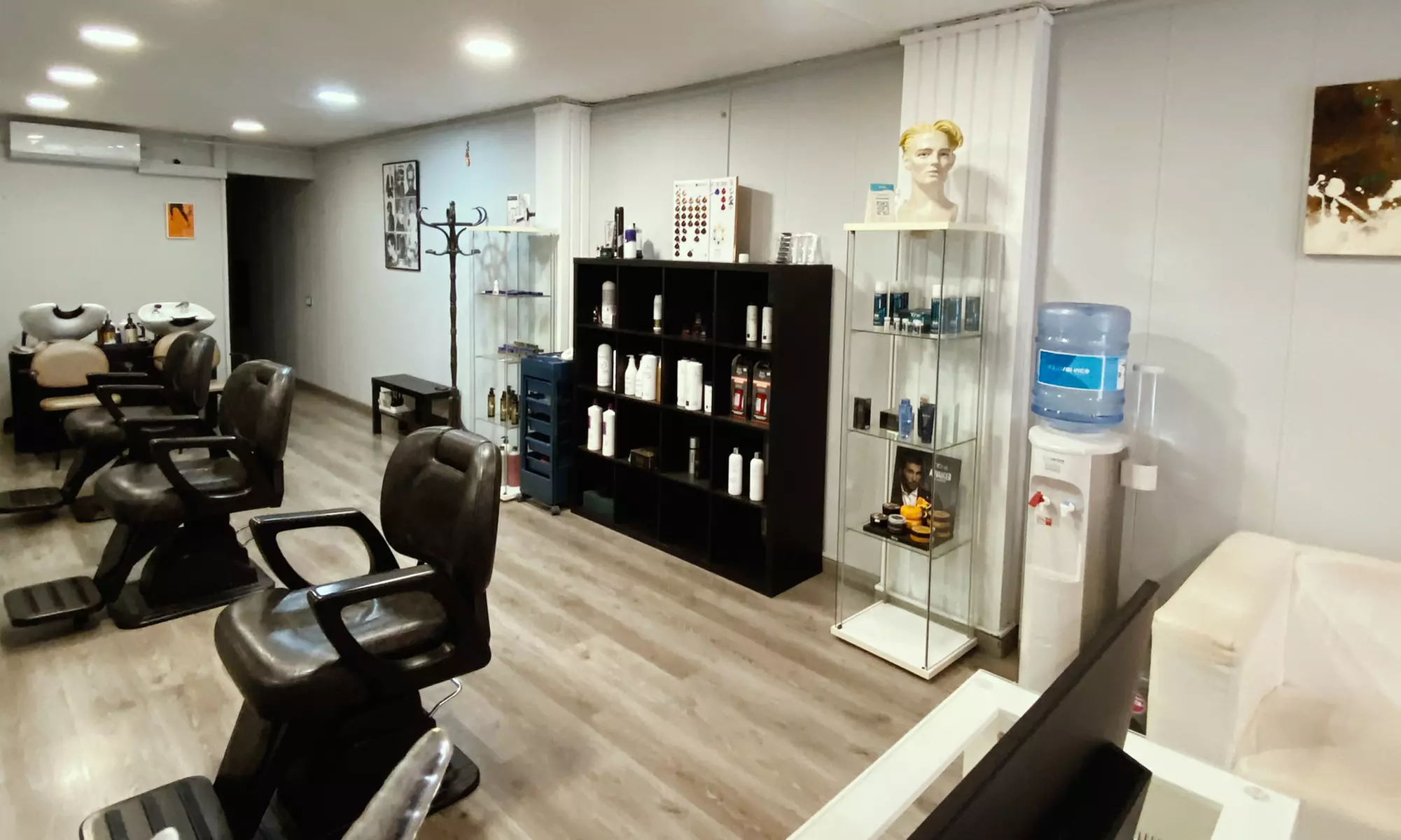 Sesión de peluquería con corte, secado y opción a tinte y mechas