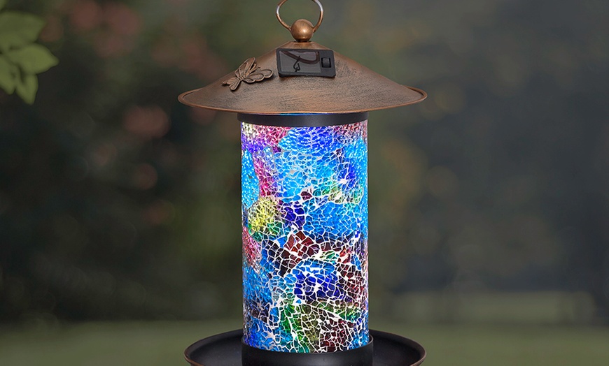 Image 3: LED Solar Hanging Bird Feeder