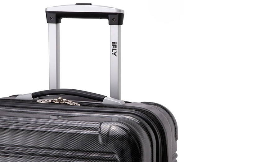 Image 5: Three-Piece IFLY Luggage Set 