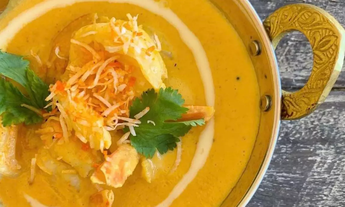 Dive Into Indian Culture Over Traditional Spice-Infused Curry & Naan