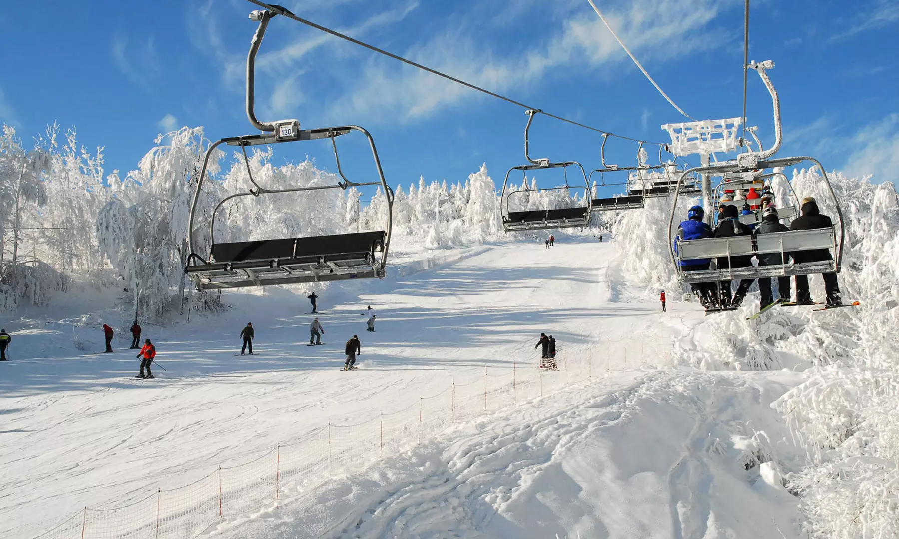 Karnet całodzienny dla 1-4 osób w sezonie wysokim w Laskowa-Ski