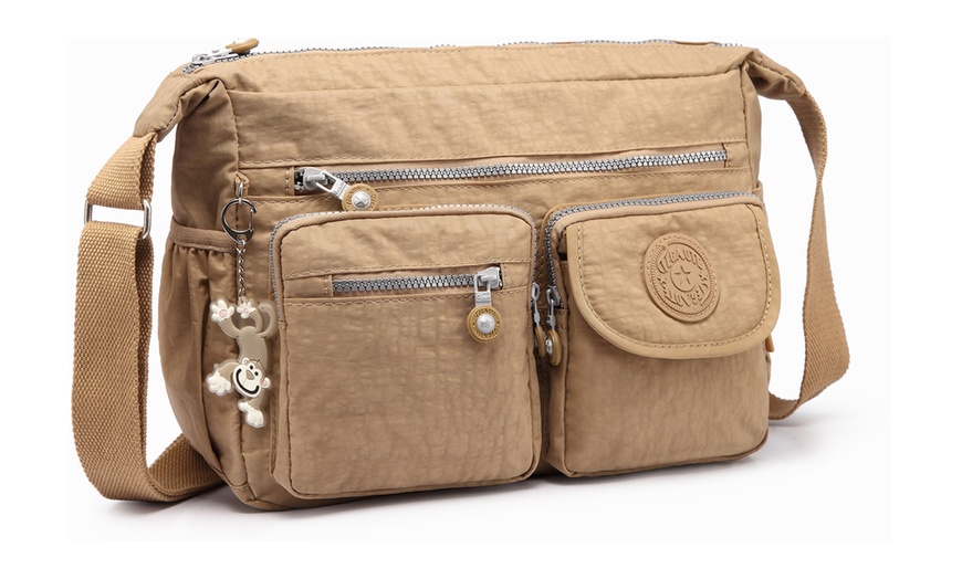 Image 8: Multi-Compartment Crossbody Bag