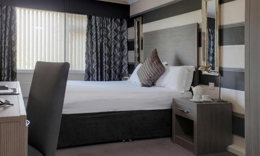 Image 3: Middlesbrough: Double Room with Dinner and Spa